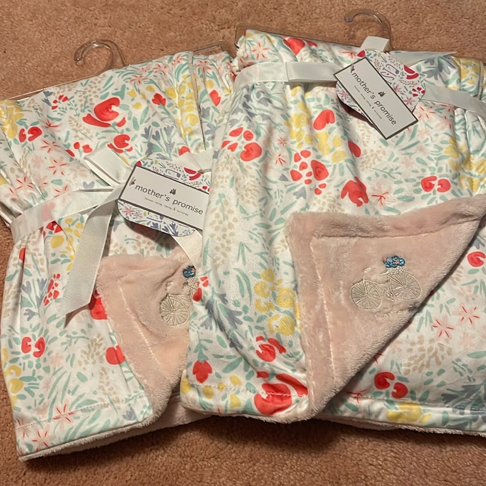 (2) brand new baby blanket NO OFFER Please